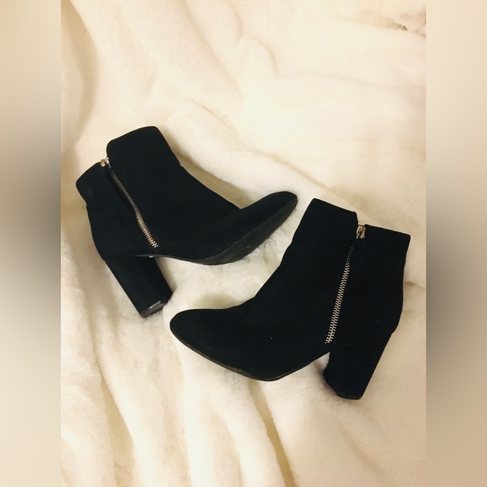 •black ankle boots•